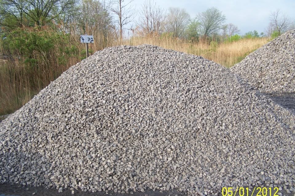 #4 limestone pile